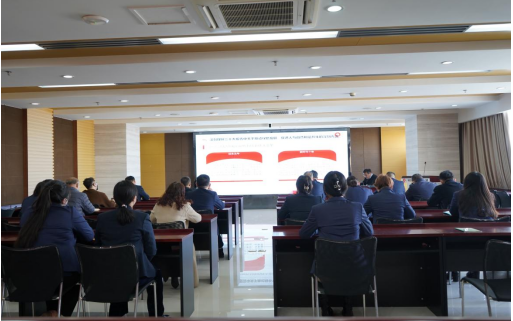 中材國(guó)際副總裁、中材礦山董事長(zhǎng)郭正勇到兗州中材 宣講二十大精神